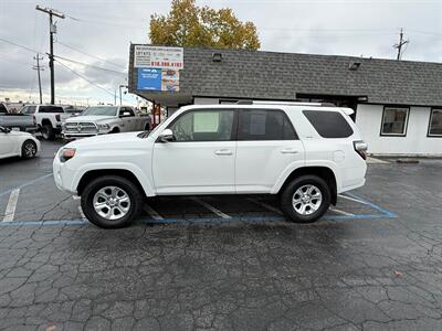 2021 Toyota 4Runner SR5 Premium 4X4, LEATHER 3 ROW AND SUNROOF   - Photo 8 - Rancho Cordova, CA 95742