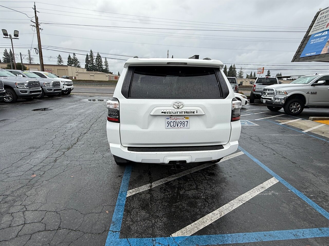 2021 Toyota 4Runner SR5 Premium photo 3