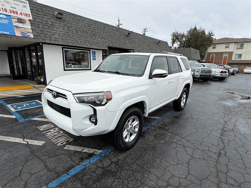 2021 Toyota 4Runner SR5 Premium 4X4, LEATHER 3 ROW AND SUNROOF  