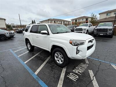 2021 Toyota 4Runner SR5 Premium 4X4, LEATHER 3 ROW AND SUNROOF   - Photo 3 - Rancho Cordova, CA 95742