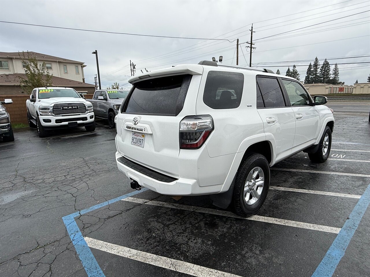 2021 Toyota 4Runner SR5 Premium photo 2