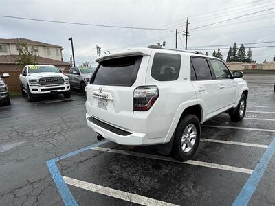 2021 Toyota 4Runner SR5 Premium 4X4, LEATHER 3 ROW AND SUNROOF   - Photo 5 - Rancho Cordova, CA 95742