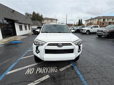 2021 Toyota 4Runner SR5 Premium 4X4, LEATHER 3 ROW AND SUNROOF   - Photo 2 - Rancho Cordova, CA 95742