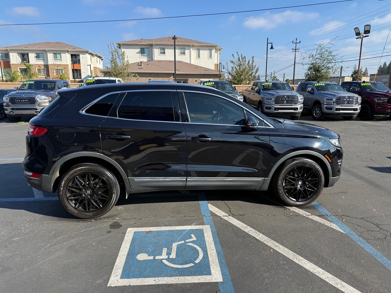 2019 Lincoln MKC Select, Motor replaced under warranty at 55k - Photo 4 - Rancho Cordova, CA 95742