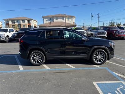 2022 GMC Terrain SLT RWD, LEATHER, HEATED SEATS   - Photo 4 - Rancho Cordova, CA 95742