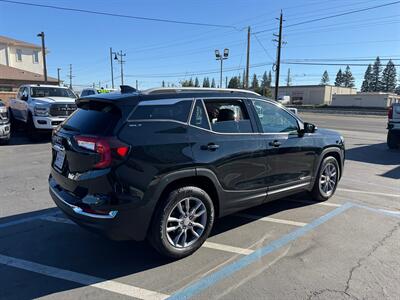 2022 GMC Terrain SLT RWD, LEATHER, HEATED SEATS   - Photo 5 - Rancho Cordova, CA 95742