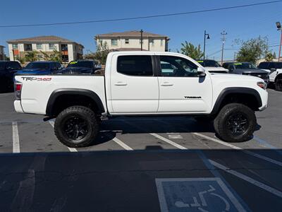 2020 Toyota Tacoma TRD Off-Road 4X4, 6 SPEED (SALE PENDEING) - Photo 4 - Rancho Cordova, CA 95742