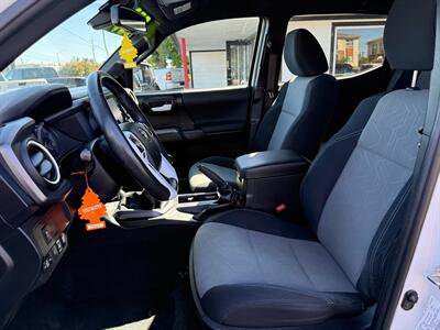 2020 Toyota Tacoma TRD Off-Road 4X4, 6 SPEED (SALE PENDEING) - Photo 13 - Rancho Cordova, CA 95742