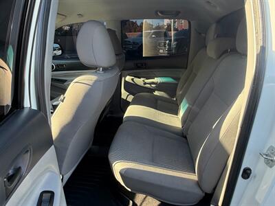 2013 Toyota Tacoma PreRunner V6 2wd, LIFTED , CAMPERSHELL   - Photo 8 - Rancho Cordova, CA 95742