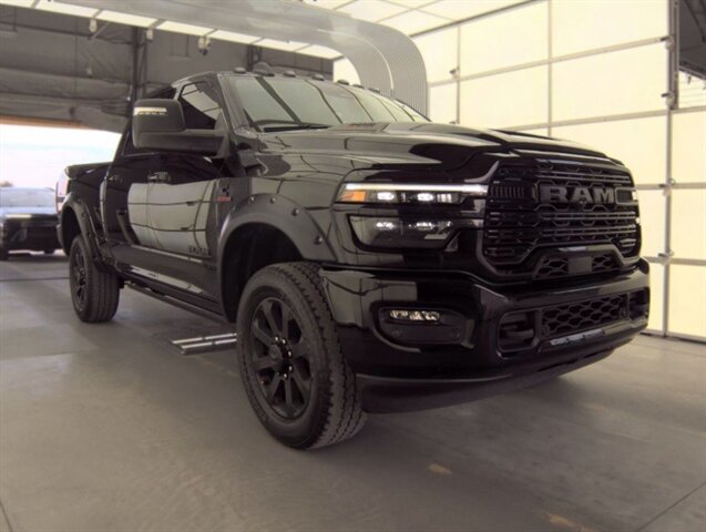 2025 RAM 2500 Laramie 6.7L Cummins, Night Edition 4x4  