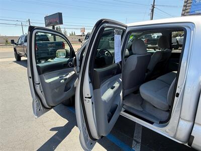 2011 Toyota Tacoma V6 SR5, 4X4, 1 OWNER VERY CLEAN   - Photo 13 - Rancho Cordova, CA 95742
