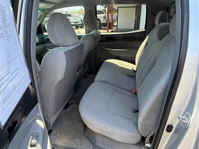 2011 Toyota Tacoma V6 SR5, 4X4, 1 OWNER VERY CLEAN   - Photo 12 - Rancho Cordova, CA 95742