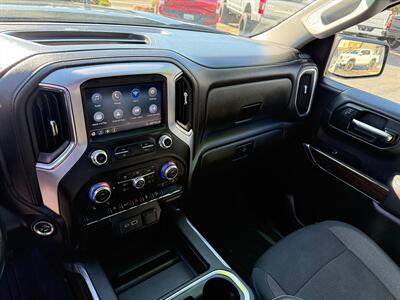 2021 GMC Sierra 1500 5.3 V8 4X4, ELEVATION BLACK PACKAGE, X31   - Photo 10 - Rancho Cordova, CA 95742