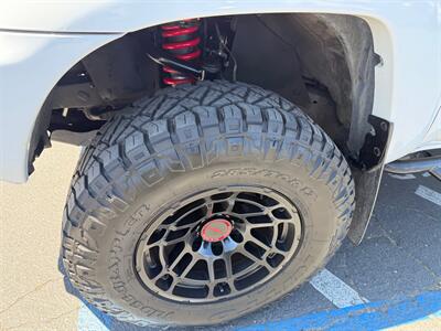 2015 Toyota Tacoma TRD Pro, 6 Speed Manual   - Photo 13 - Rancho Cordova, CA 95742