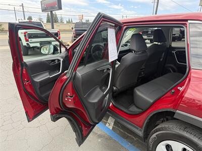 2025 Toyota RAV4 LE, Sport Utility 2.5L I4 F DOHC 16V AWD   - Photo 14 - Rancho Cordova, CA 95742