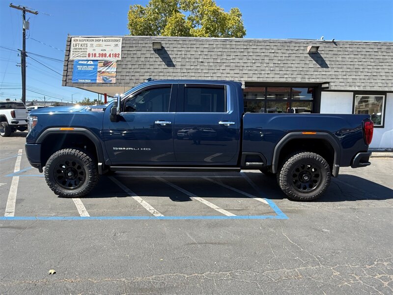 2021 GMC Sierra 2500HD Denali 6.6 Duramax  Loaded, 3in lift w/ Nitto  