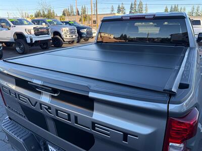 2023 Chevrolet Silverado 1500 CUSTOM RALLY EDITION RWD, 2.7L TURBO HIGH-OUTPUT   - Photo 16 - Rancho Cordova, CA 95742