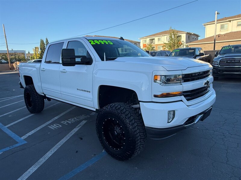 2017 Chevrolet Silverado 1500 LT, 4X4 LIFTED ON 35s  