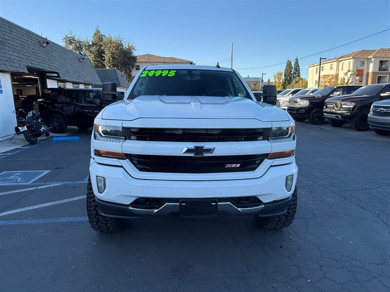 2017 Chevrolet Silverado 1500 LT, 4X4 LIFTED ON 35s  