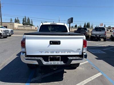 2023 Toyota Tacoma TRD Off-Road V6 - Photo 6 - Rancho Cordova, CA 95742