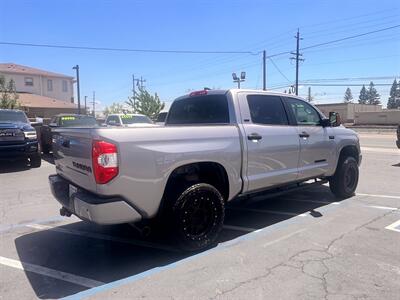 2020 Toyota Tundra SR5 CREWMAX 4X4, LEVELED 1 OWNER DEALER MAINTAINED - Photo 5 - Rancho Cordova, CA 95742