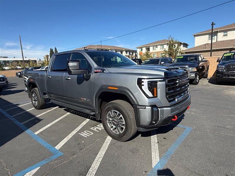 2024 GMC Sierra 2500HD AT4 6.6 Duramax Diesel 4x4 Loaded  