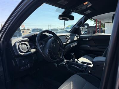 2022 Toyota Tacoma TRD Off-Road, 4x4 Crew Cab Long Bed - Photo 9 - Rancho Cordova, CA 95742