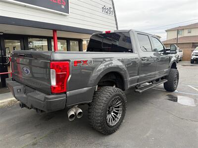 2019 Ford F-250 Super Duty Lariat FX4 W/ Sunroof 6.7 Diesel 4x4   - Photo 4 - Rancho Cordova, CA 95742