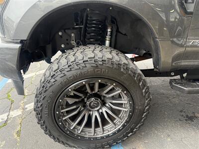 2019 Ford F-250 Super Duty Lariat FX4 W/ Sunroof 6.7 Diesel 4x4   - Photo 8 - Rancho Cordova, CA 95742