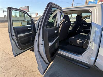 2021 Toyota Tundra SR5 Crewmax 4x4 5.7 - Photo 14 - Rancho Cordova, CA 95742