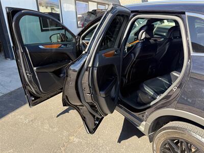 2019 Lincoln MKC Select FWD, ENGINE REPLACED UNDER FACTORY WARRANTY - Photo 10 - Rancho Cordova, CA 95742