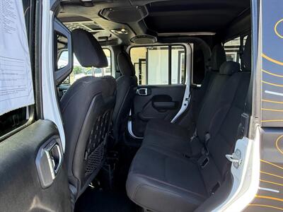 2021 Jeep Gladiator Rubicon, 3.5 LIFT 38s LOTS INVESTED - Photo 12 - Rancho Cordova, CA 95742