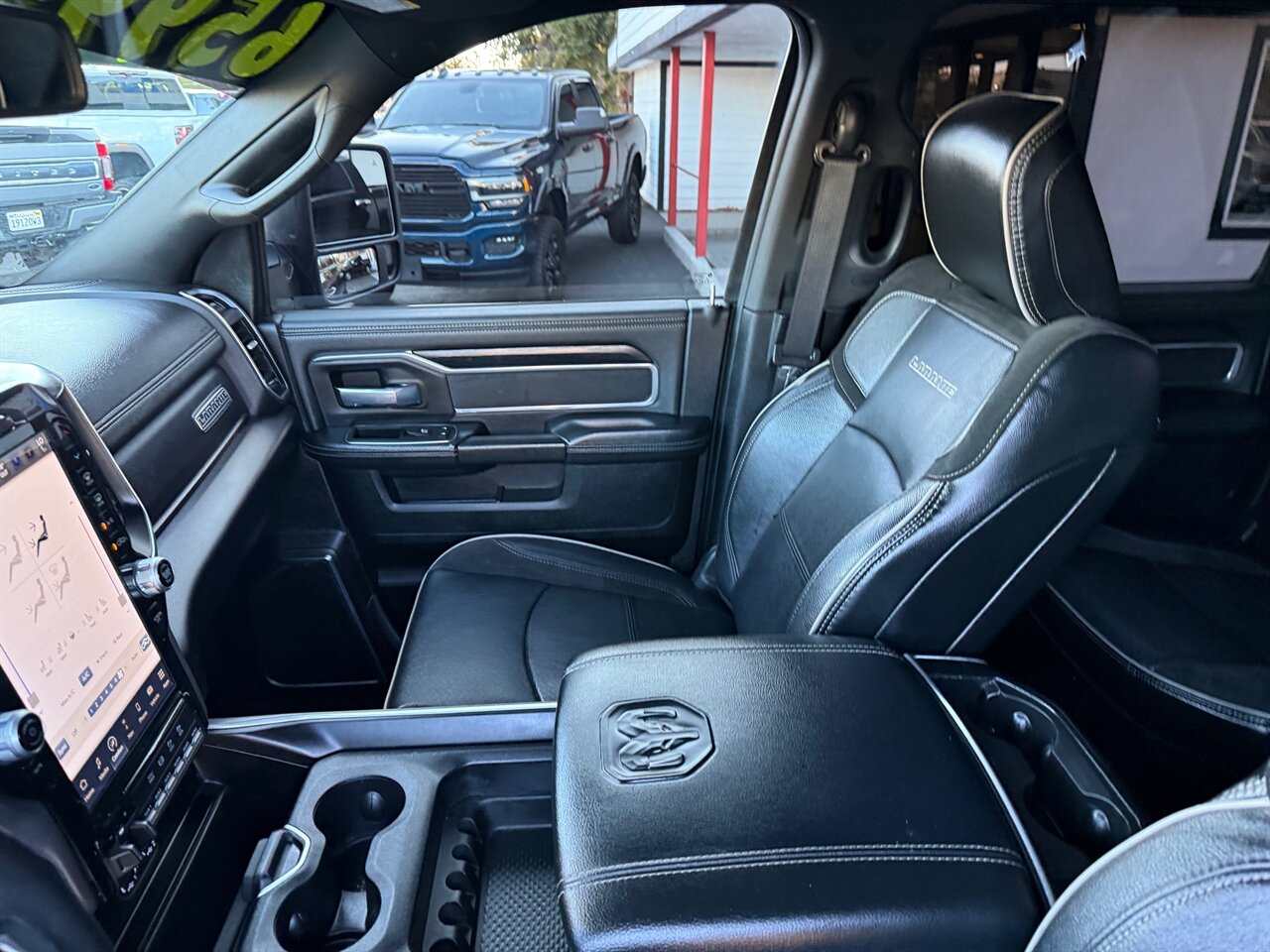 2024 RAM 2500 LARAMIE NIGHT CREW CAB 4X4 6.7 CUMMINS DIESEL - Photo 11 - Rancho Cordova, CA 95742