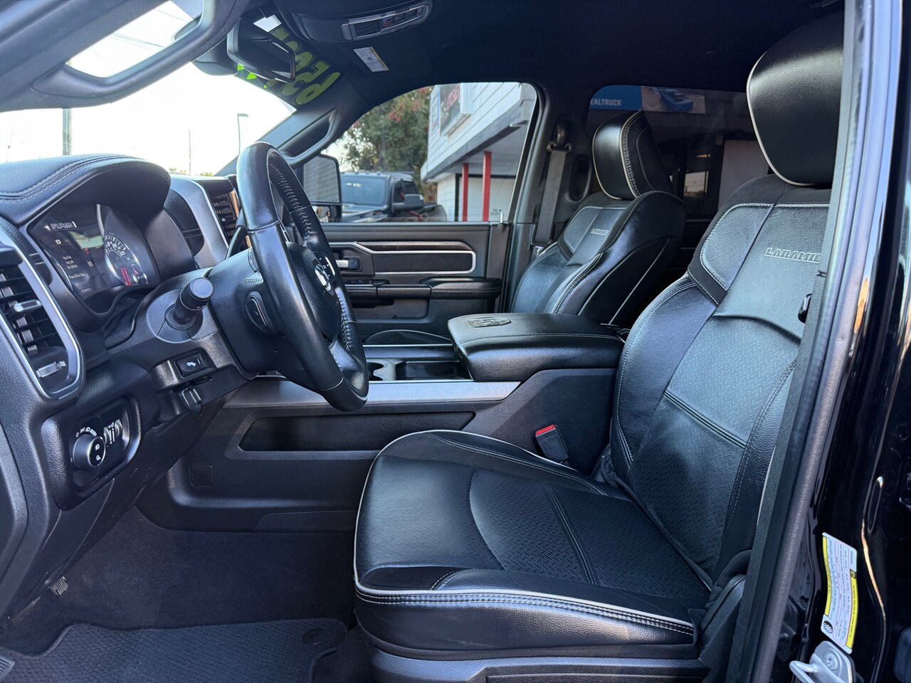 2024 RAM 2500 LARAMIE NIGHT CREW CAB 4X4 6.7 CUMMINS DIESEL - Photo 12 - Rancho Cordova, CA 95742