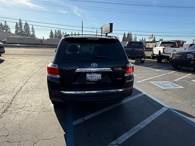 2013 Toyota Highlander 4X4, 3 ROW, 2 OWNER - Photo 6 - Rancho Cordova, CA 95742