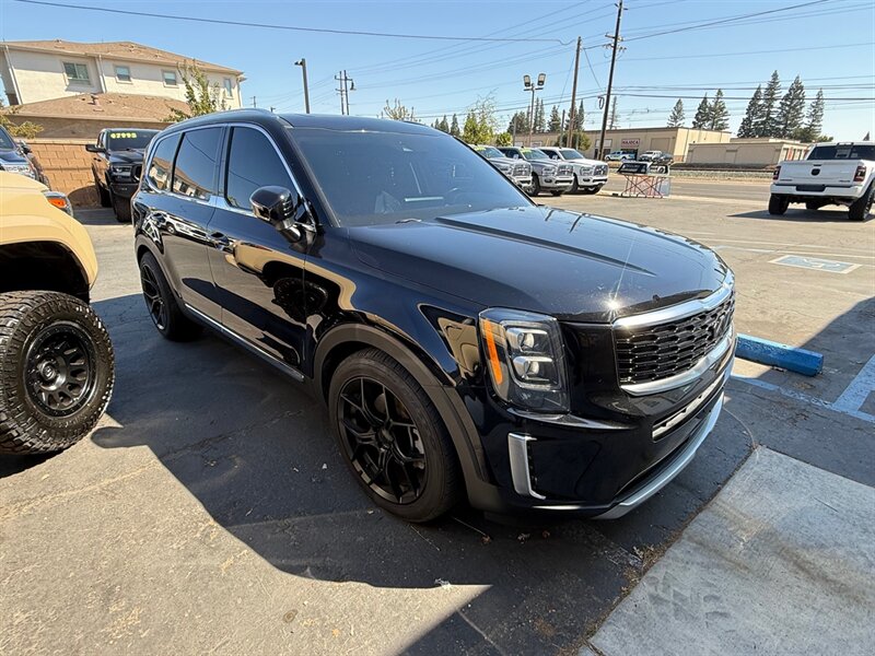 2022 Kia Telluride EX, Lowered Eibach Pro Kit, 20in Staggered Asanti  