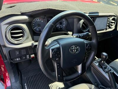 2020 Toyota Tacoma Double Cab TRD Off-Road 4X4 KING SUSPENSION   - Photo 9 - Rancho Cordova, CA 95742