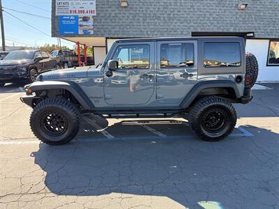 2015 Jeep Wrangler Unlimited Rubicon Lifted with Kmc with 35s - Photo 8 - Rancho Cordova, CA 95742