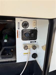 2018 Forest River Sandstorm 336 SLR Toy Hauler   - Photo 7 - Bosque Farms, NM 87068