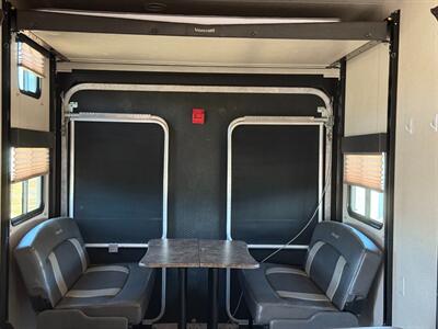 2018 Forest River Sandstorm 336 SLR Toy Hauler   - Photo 9 - Bosque Farms, NM 87068
