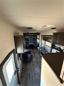 2018 Forest River Sandstorm 336 SLR Toy Hauler   - Photo 20 - Bosque Farms, NM 87068