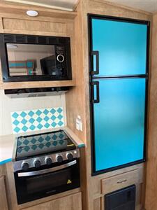 2022 Gulf Stream Vintage Cruiser 23 QBS w/Bunk Beds   - Photo 10 - Bosque Farms, NM 87068