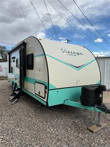 2022 Gulf Stream Vintage Cruiser 23 QBS w/Bunk Beds   - Photo 2 - Bosque Farms, NM 87068