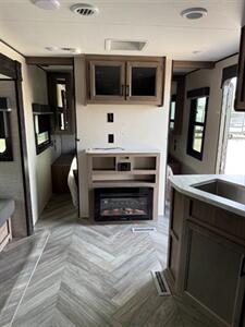 2022 Highland Ridge Olympia 26 BHS w/Oversized Bunk Beds   - Photo 9 - Bosque Farms, NM 87068