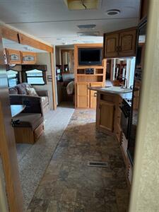 2010 Dutchmen Denali 26 FBX   - Photo 8 - Bosque Farms, NM 87068