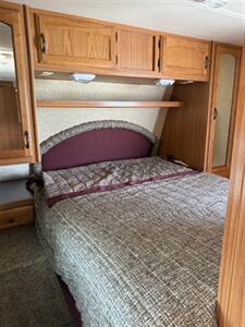 2010 Dutchmen Denali 26 FBX   - Photo 9 - Bosque Farms, NM 87068