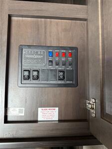 2021 Grand Design Reflection 28BH w/Bunk Room   - Photo 22 - Bosque Farms, NM 87068