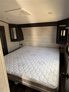 2022 Jayco Eagle 28.5 RSTS w/ 3 Slides   - Photo 17 - Bosque Farms, NM 87068