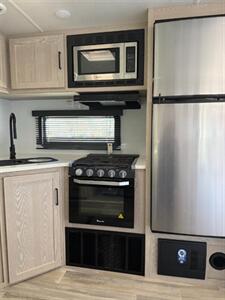 2023 Forest River Flagstaff 26 RBWS   - Photo 16 - Bosque Farms, NM 87068