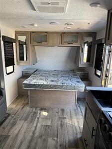 2023 Dutchmen Coleman 1805 RB   - Photo 14 - Bosque Farms, NM 87068